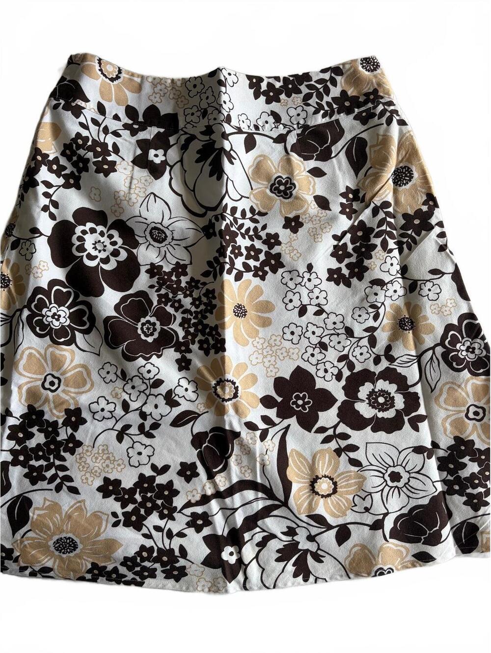 Geoffrey Beene Sport Floral Pattern Skirt 98% cotton